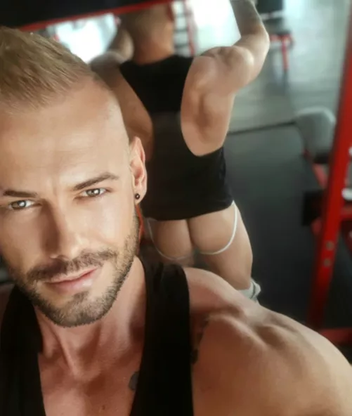 Bad ass with a good ass 😎 #SquatBum by NakedGymTrainer