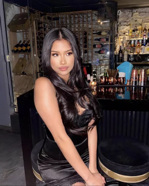 bad bitch by nuocpapi