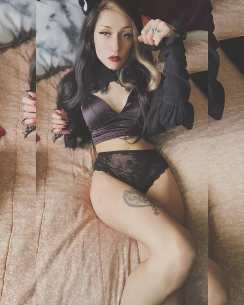 Bad little kitten 🗡 by Soft_Nymph