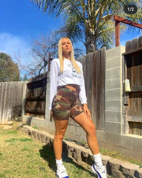 baddie 🔥 by BlacktinoBull