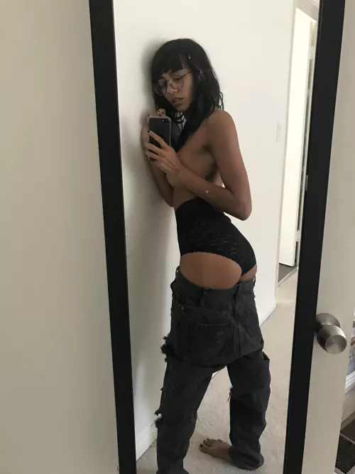 Baggy Pants by mikeravens12