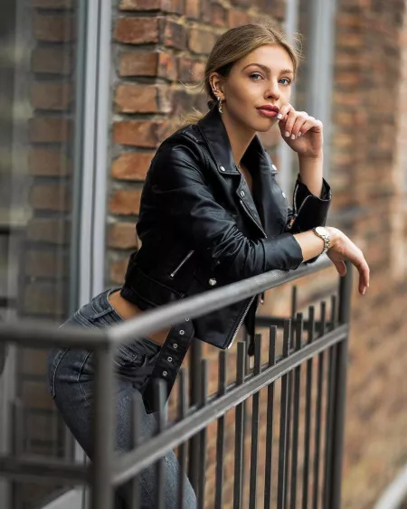 Balcony by sweet8lb6ozbabyjesus