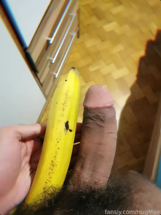 Banana for scale 🍌 posted by hugmeeuwu