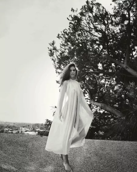 Barbara Palvin by Mesoposty