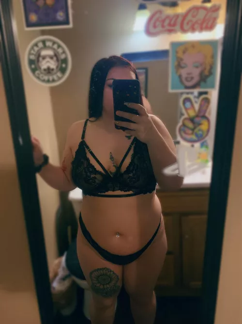 Barely contained 🖤 by Caitlinalyssam