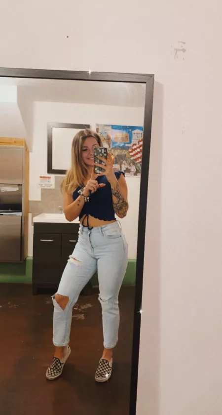 🍒 BARELY LEGAL! 🍒 I post every single day 🌸 Weekly random facetimes 🌸 I love doing customs with your name 🌸 Solo, BG, GG and JOIs 🌸 I'm always online 🍒 No PPVs 🍒 by Otherwise-Act8423