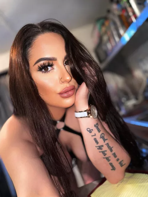 @barista_sunshyne Come see why iced drinks are a fan favorite 🥰☕️ Here until 8 pm✨ @paradiseespresso in Monroe. 19090 US-2 Monroe WA by AttitudeImpossible26