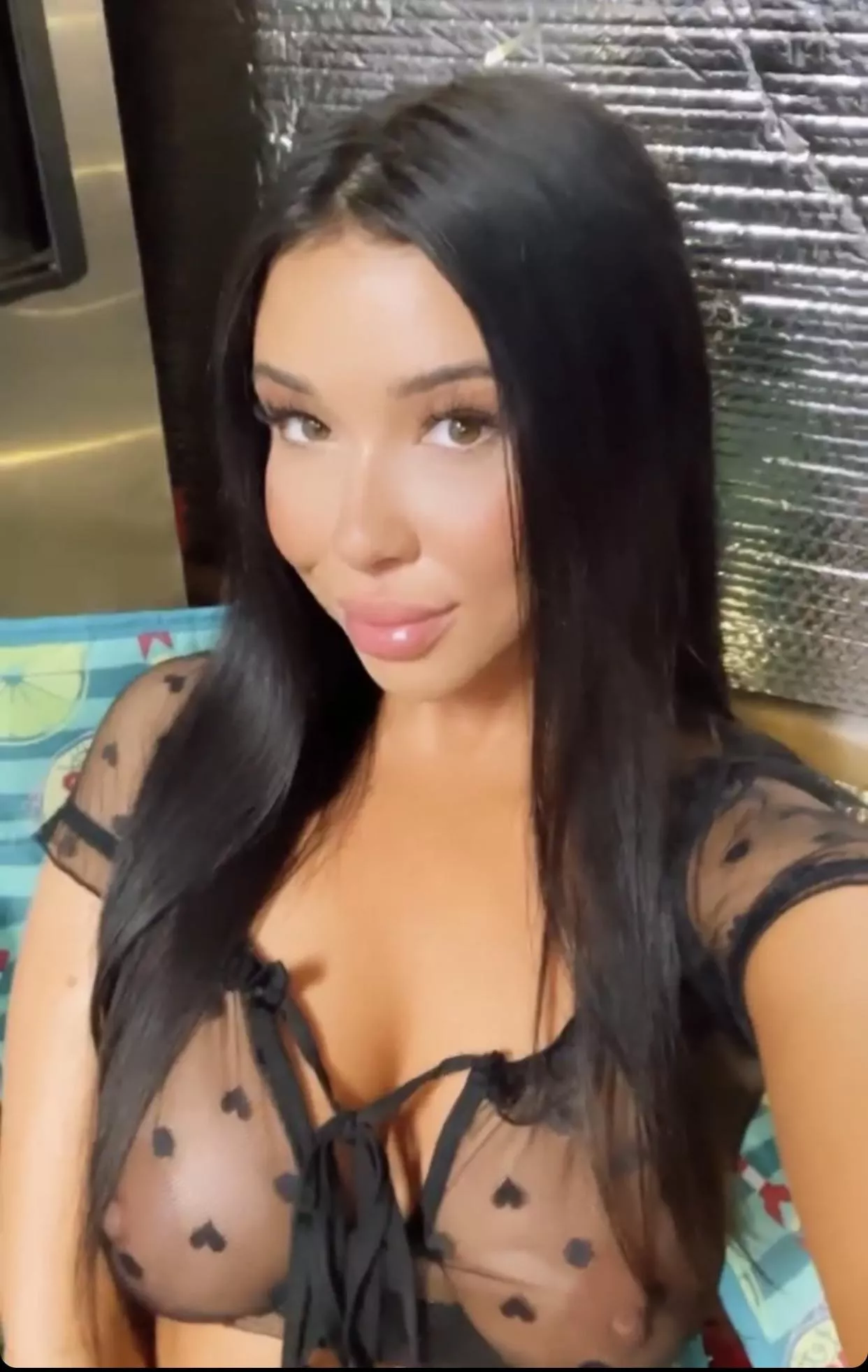 @baristajuicyj sure has a minxy little smile posted by Prince-Dub