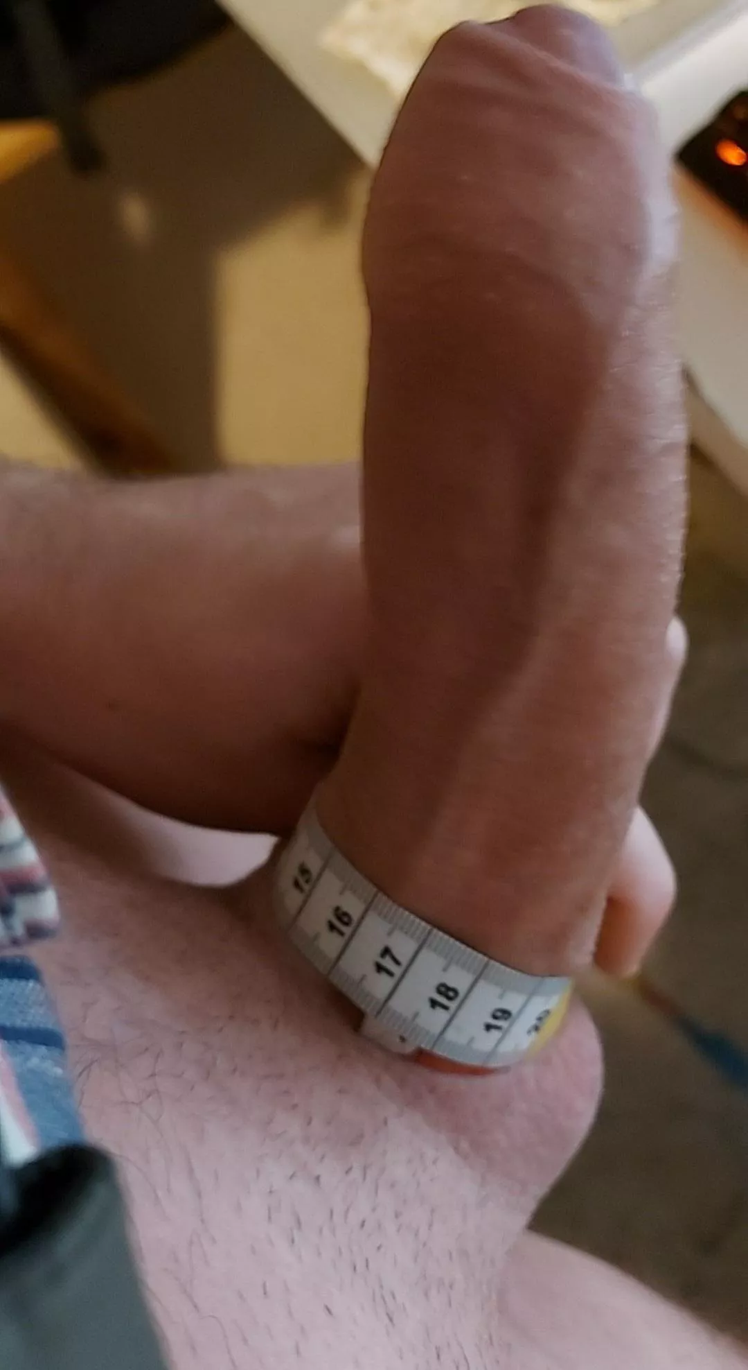 Base girth 15cm plus depending on where&EQ. Midshaft is 14cm(in profile) posted by dumpsterthroaway