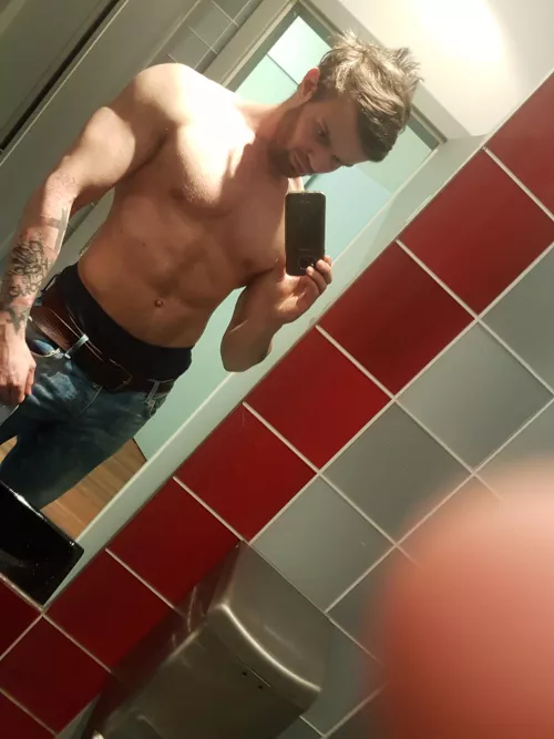 bath selfie by mynastystory