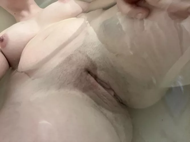 Bath time fun by ladylegs92