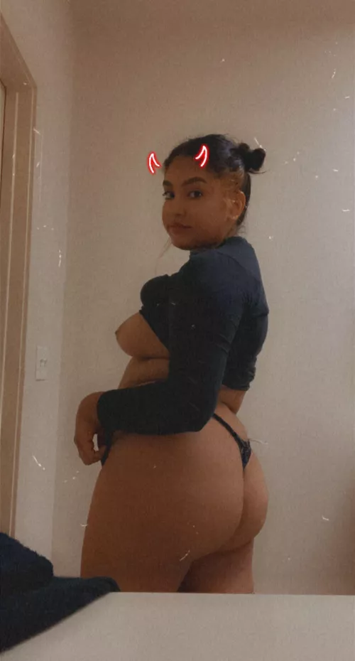 Bathroom breaks during my [f]reetime 😝 by rubyrosesss