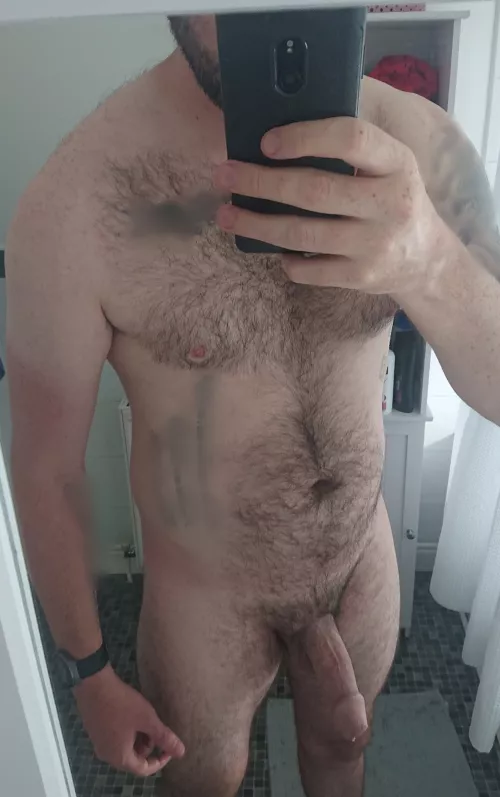 Bathroom mirror shot by MrYdSc