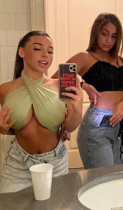 Bathroom pics by HentaiTensaiShounen0