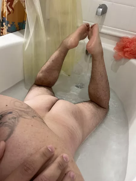 Baths count right?!? DMs always open!! by Thicc34V