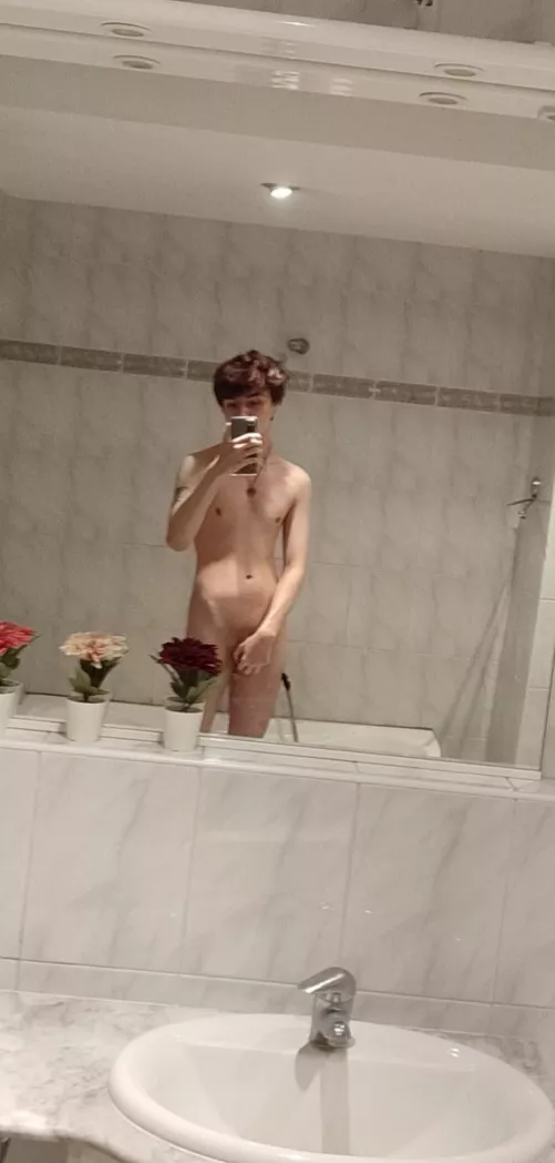 Bathtub boy ❤️ by twinkboy2002