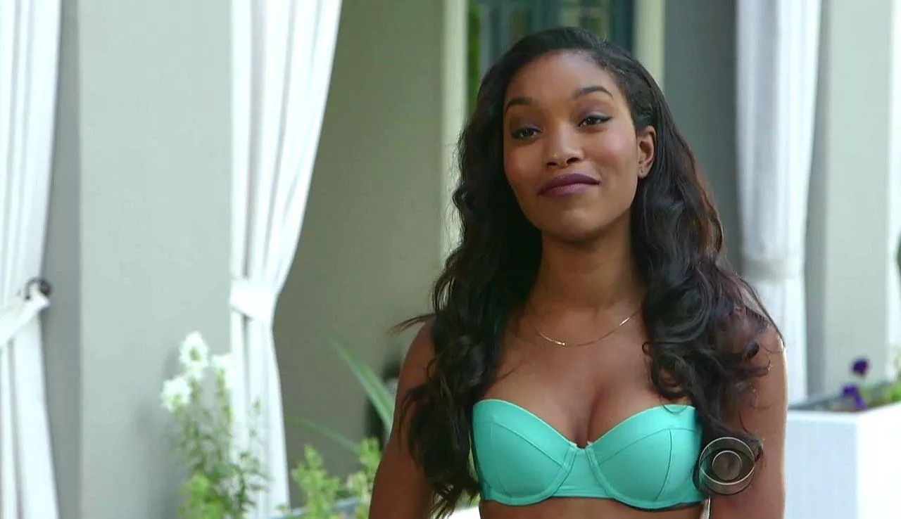 BB18 Zakiyah posted by PowerInspector