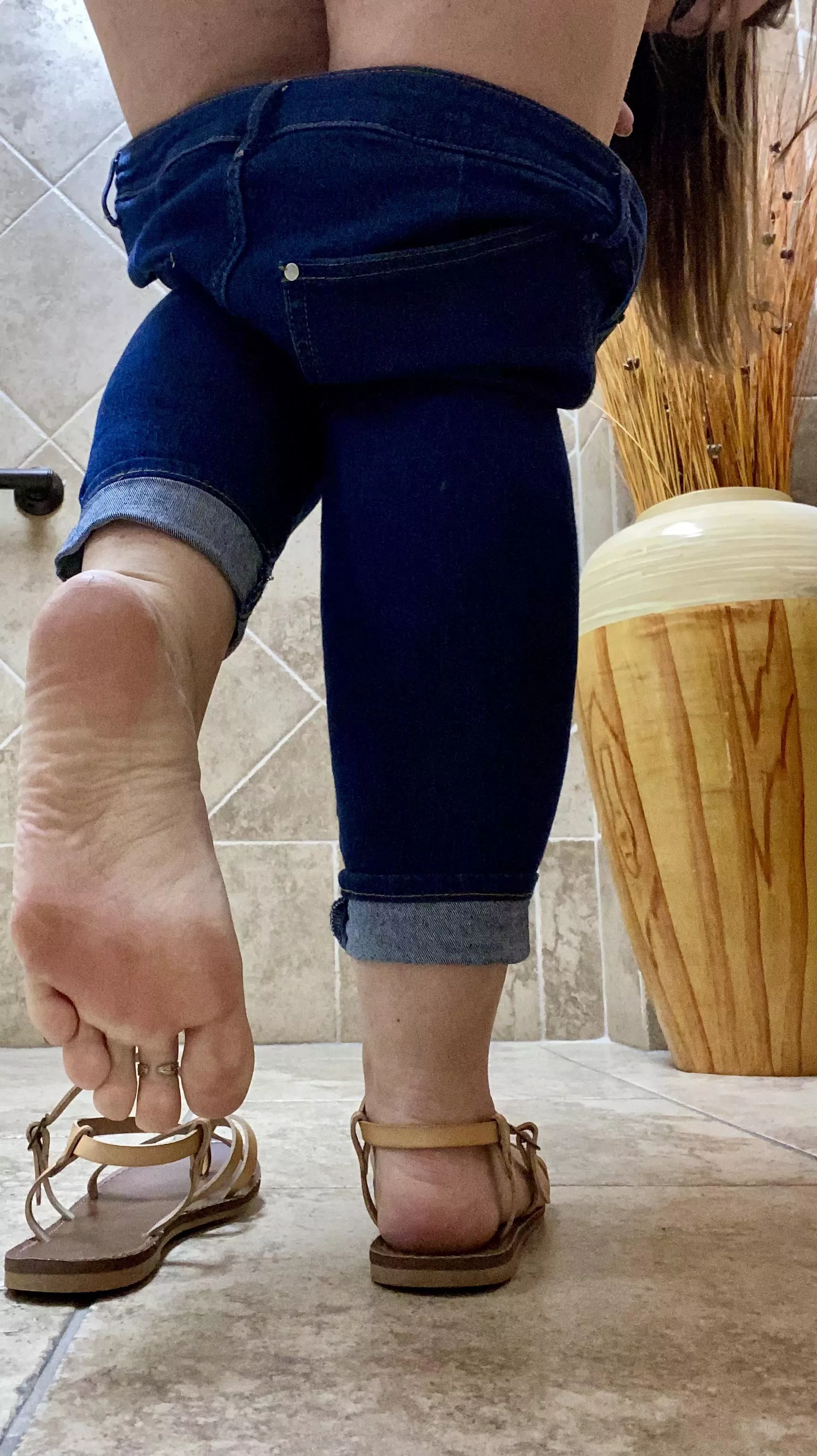 Be a dear and help a girl out won’t you? posted by MrsMillerz