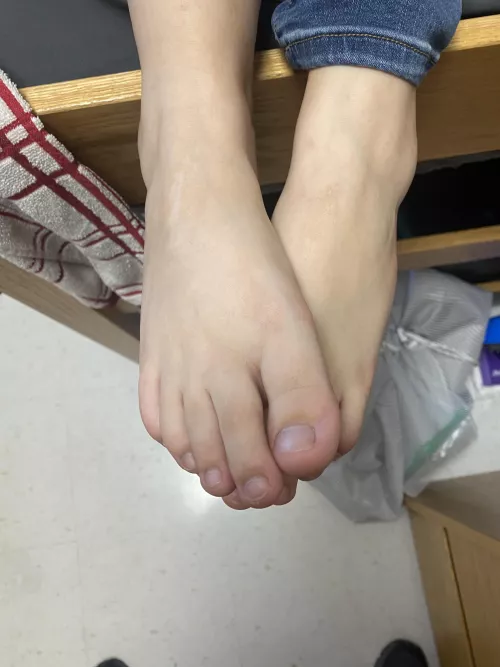 Be a good boy and start sucking (S) by Trisfeets