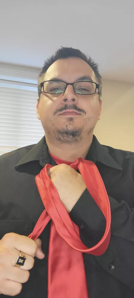 Be a good little sub and give Daddy your wrists by FrostyTheTankMan