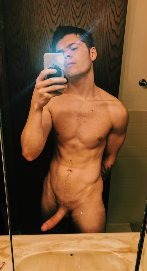 Be a good slut and get on your knees for me by Ariesthearchon