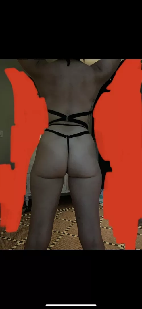 Be brutally honest (f) by Champagnebikinibabe