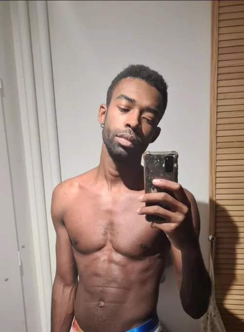 Be honest, what do you think of my body ? Do you feel attracted to it ? Sometimes feels like it's never enough 😅 by blck-gem