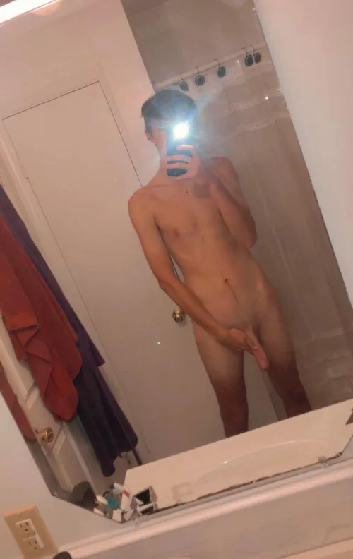 be honest would you fuck me? by ThirdLegBro