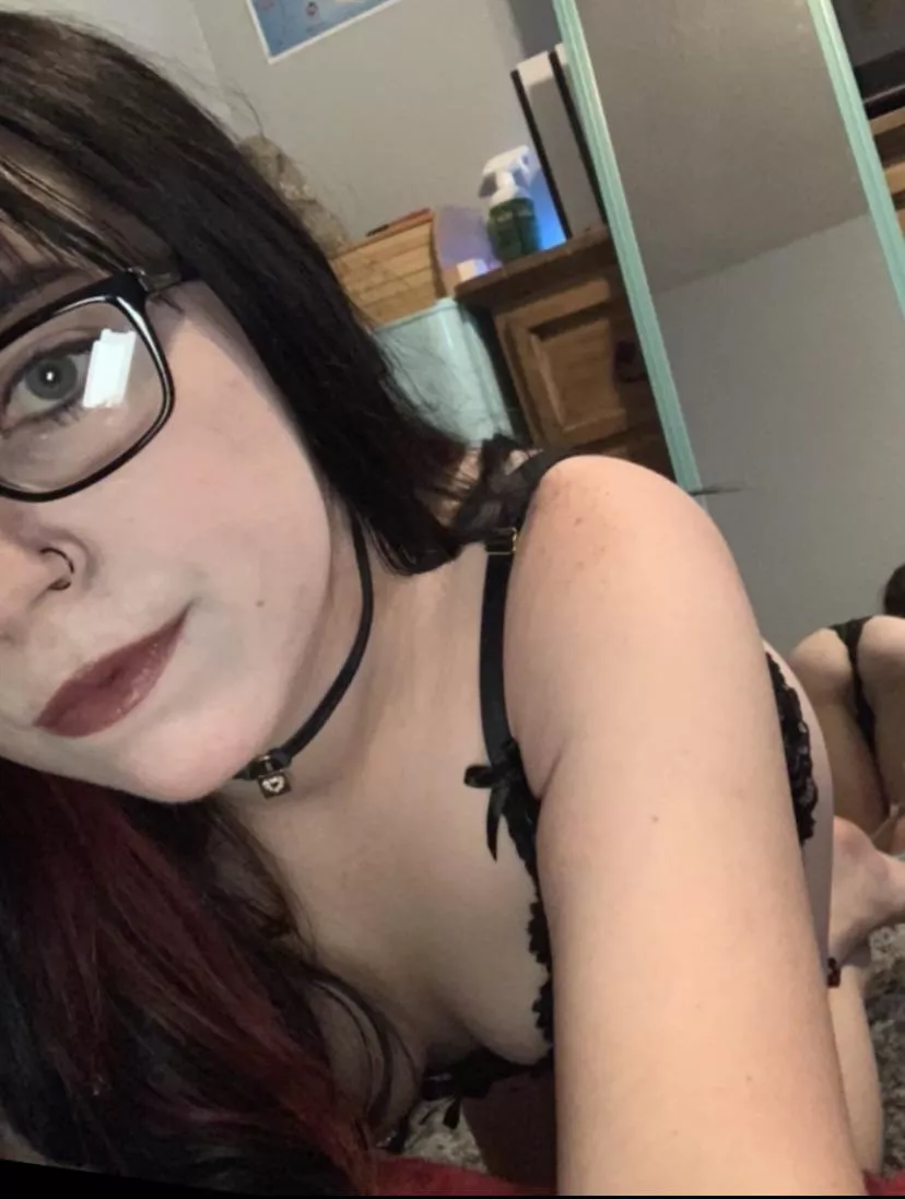 Be honest.. would you put a baby in me? 🥺 posted by ScarlettLady1129