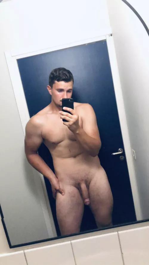 Be my gympartner? Or just join me after😉 by grebalime