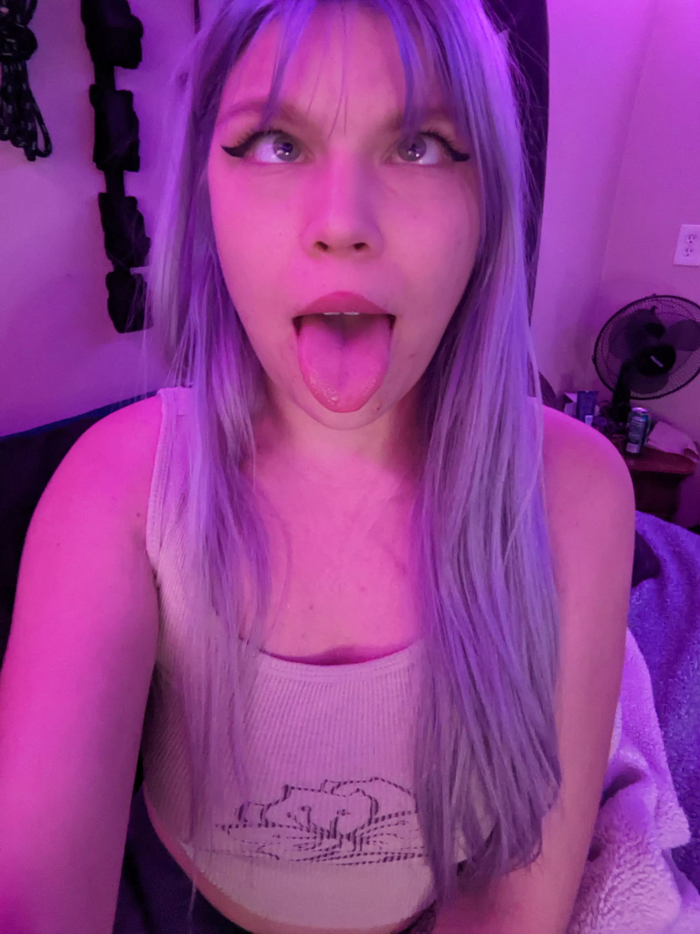 be my Valentine? posted by sweetandthick_uwu