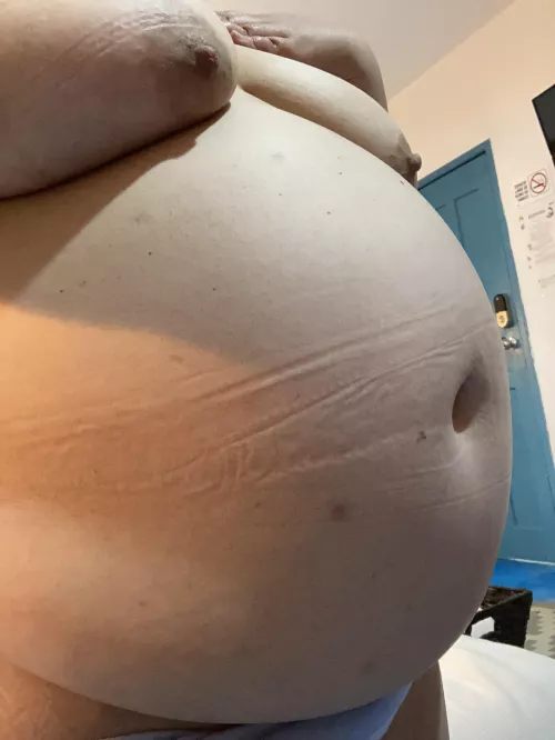 Be my Valentines ❤️ by BrattyCurvyAsian