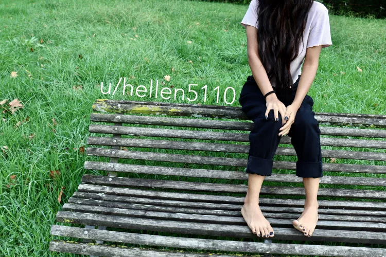 Be natural, be barefoot 🍂 by hellen5110