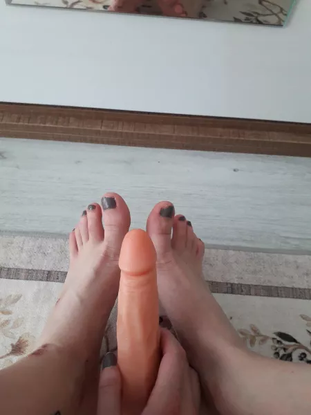 Be ready for my footjob 😈 by jasminejack1