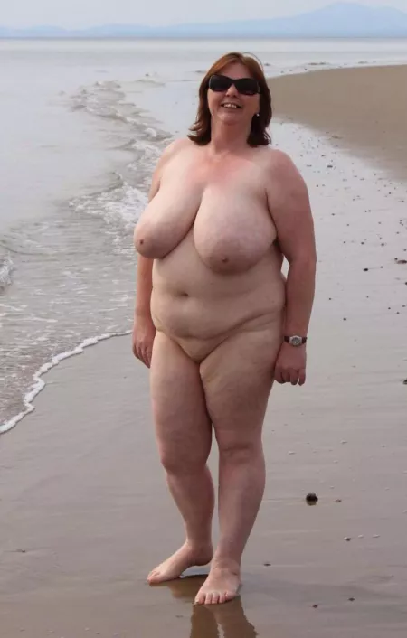 Beach beauty by Soft_Work4830