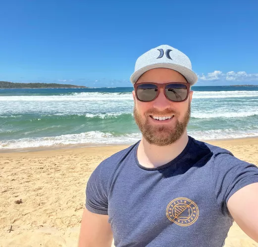 Beach boy/man by raftsa