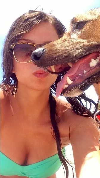 Beach + Dog posted by aabbccdefg