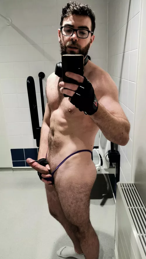 Bearded and throbbing by toight-like-a-toiger