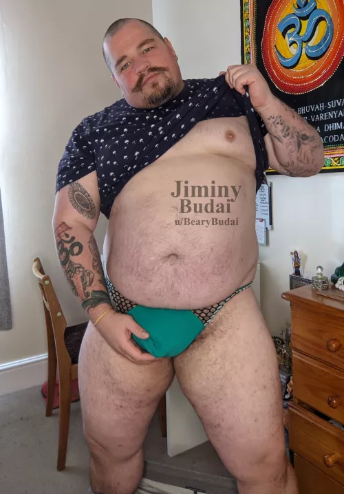 Beary bulge in this new thing 😉 by BearyBudai