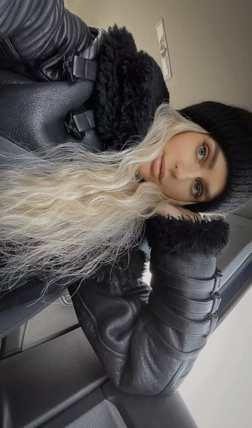 beautiful 🤍🤍 by Vanomy