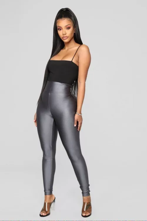 Beautiful Babe In Shiny Grey Leggings by Femboy_Abbie