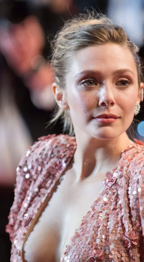 Beautiful Elizabeth Olsen by snoo14_
