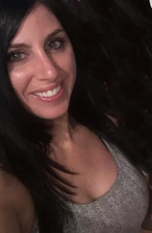 Beautiful milf 🤤 by popingtarts