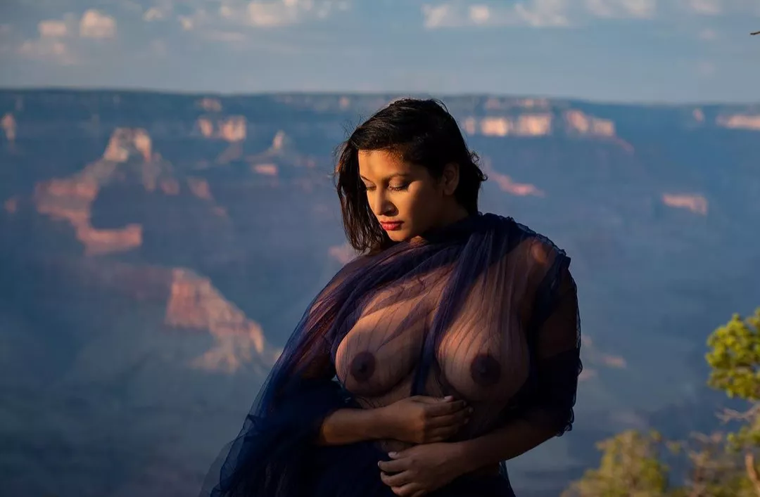 Beauty in black posted by Prasanjit6989