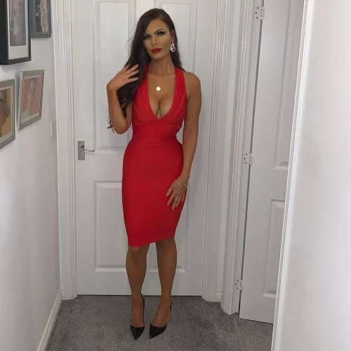 Beauty in red by wiiman5