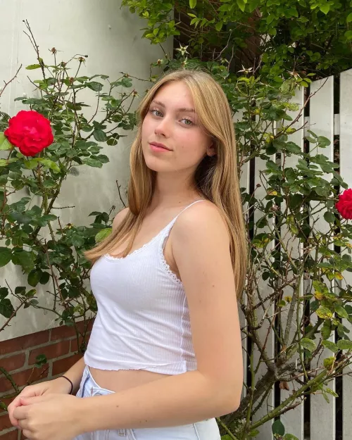 Beauty in white by al1some