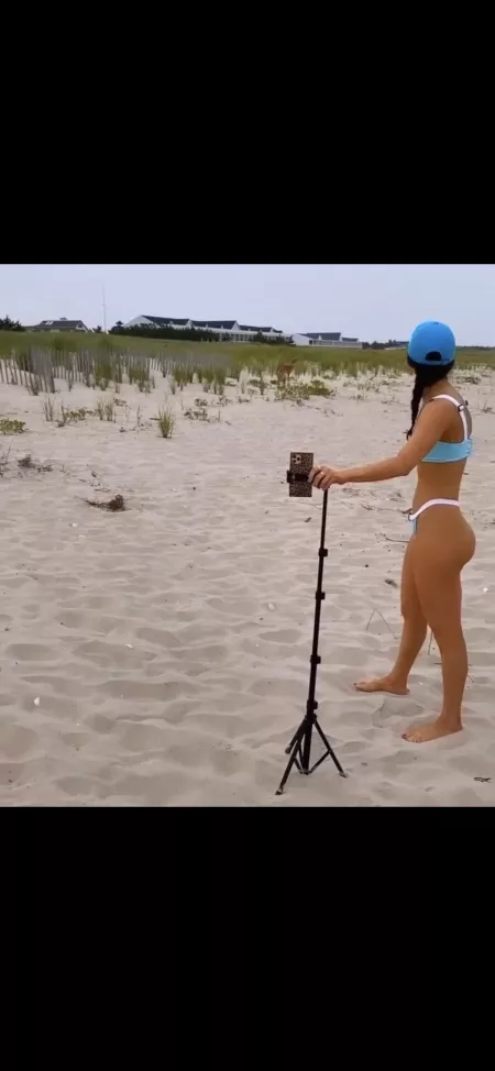 Because people thought the last pic was “weird”. This is the exact same pose. Just a wayyyy better angle. Enjoy 👌🏽 by ryryann