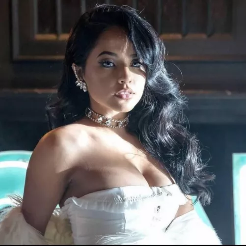 Becky G has me so Bi I need a bud by bobbbi111