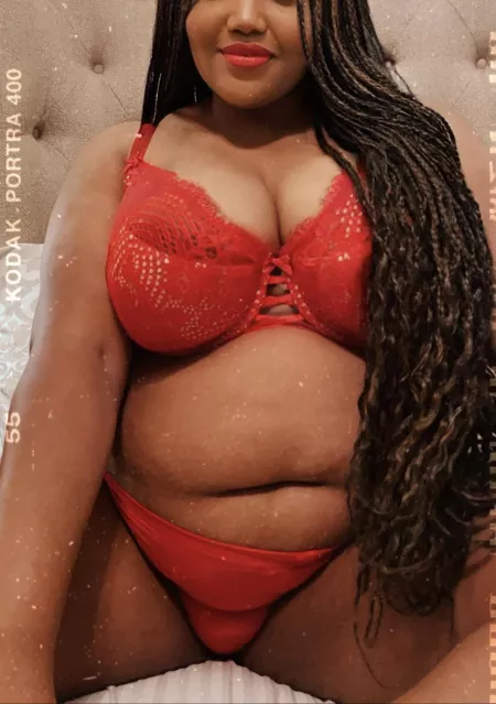 Becoming a milf gave me those beautiful stretch marks by wannabefat84