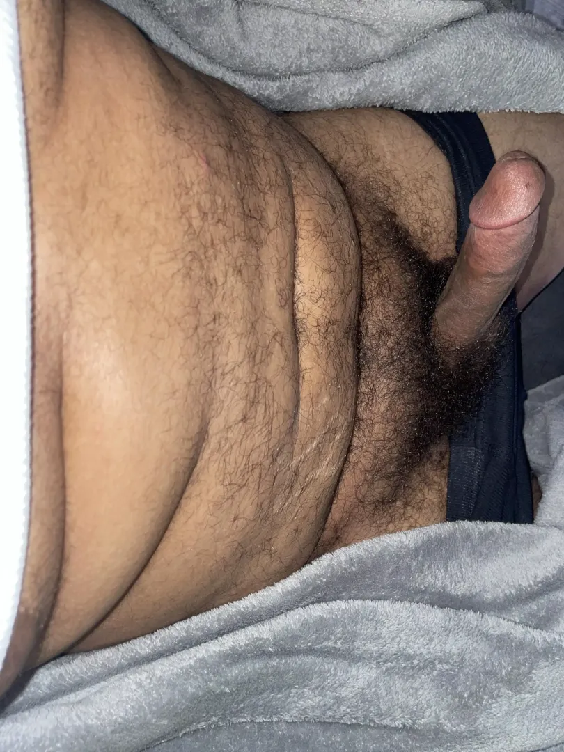 Bed time 🥱 posted by guuuul223344